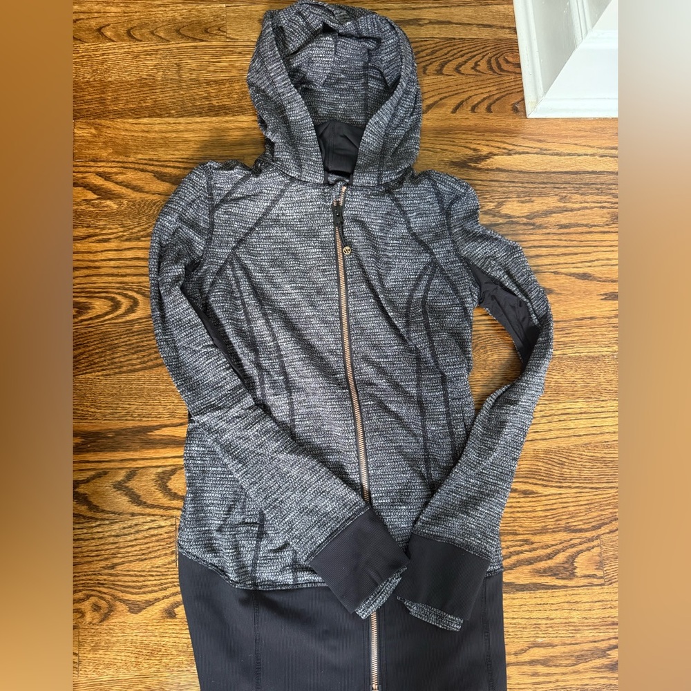 Lululemon herringbone define hooded jacket size 6
